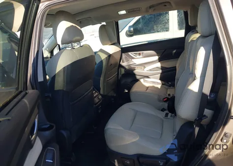 2021 Subaru Ascent Limited z USA, uszkodzony, nr VIN 4S4WMAPD4M3447282